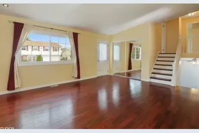 4411 Bayside Circle, Hoffman Estates, IL 60192 - Photo 2