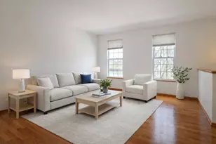 212 Willow Blvd, Willow Springs, IL 60480 - Photo 2