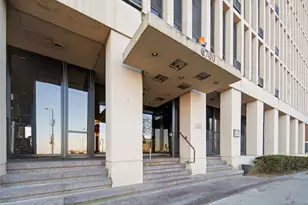 6700 S South Shore Dr, Chicago, IL 60649 - Photo 2