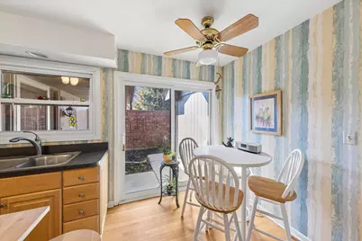 939 Brown Deer Drive, Westmont, IL 60559 - Photo 8