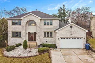 8941 Golden Oak Ct, Hickory Hills, IL 60457 - Photo 2