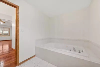 8941 Golden Oak Court, Hickory Hills, IL 60457 - Photo 22