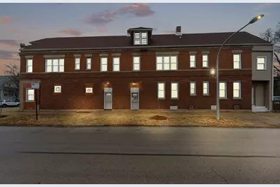 8559 S Escanaba Avenue, Chicago, IL 60617 - Photo 2