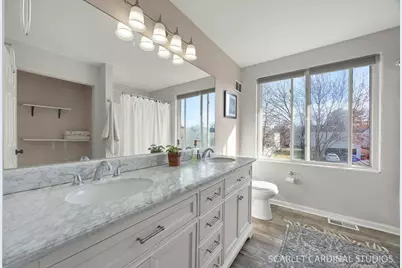 220 Presidential Boulevard, Oswego, IL 60543 - Photo 12