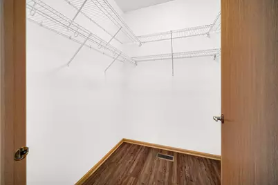 690 S Wellston Lane, Romeoville, IL 60446 - Photo 14