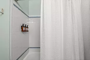 1436 N Bosworth Ave, Chicago, IL 60642 - Photo 14