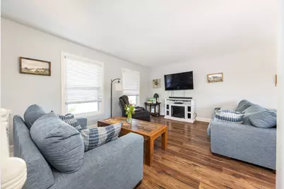 128 S Birchwood Drive, Naperville, IL 60540 - Photo 10