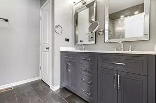 1198 Evergreen Ave, Des Plaines, IL 60016 - Photo 20