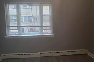 2055 E 72nd St, Chicago, IL 60649 - Photo 12