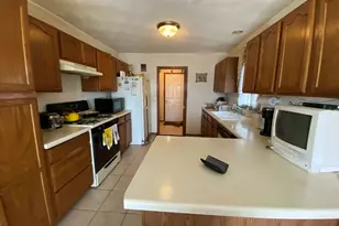 3188 Kregel Dr, Rockford, IL 61109 - Photo 6