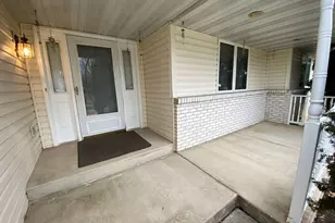 3188 Kregel Dr, Rockford, IL 61109 - Photo 2