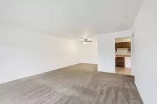 2650 Brookwood Way Dr, Rolling Meadows, IL 60008 - Photo 6