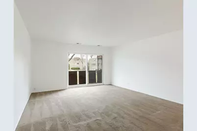 2650 Brookwood Way Drive #203, Rolling Meadows, IL 60008 - Photo 4