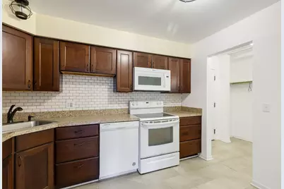 2650 Brookwood Way Drive #203, Rolling Meadows, IL 60008 - Photo 8