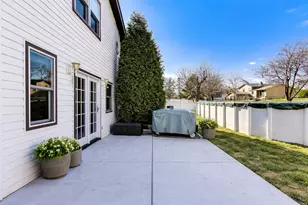 1576 Von Braun Trail, Elk Grove Village, IL 60007 - Photo 32