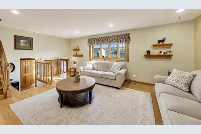 1576 Von Braun Trail, Elk Grove Village, IL 60007 - Photo 6