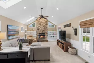 6935 Revere Ct, Gurnee, IL 60031 - Photo 4