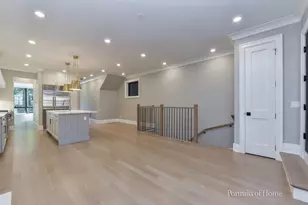 2135 N Lakewood Ave, Chicago, IL 60614 - Photo 14