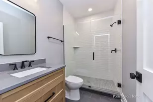 2135 N Lakewood Ave, Chicago, IL 60614 - Photo 26