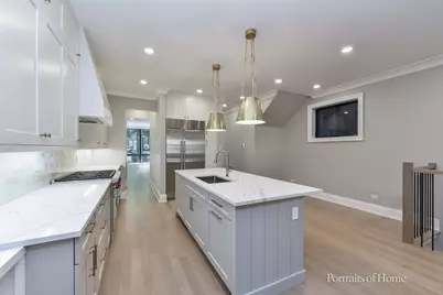 2135 N Lakewood Avenue #1, Chicago, IL 60614 - Photo 10