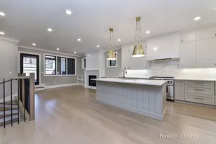 2135 N Lakewood Ave, Chicago, IL 60614 - Photo 12