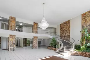 16 E Old Willow Rd, Prospect Heights, IL 60070 - Photo 2