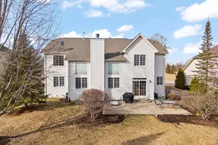 621 Western Dr, North Aurora, IL 60542 - Photo 32