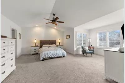 621 Western Drive, North Aurora, IL 60542 - Photo 16