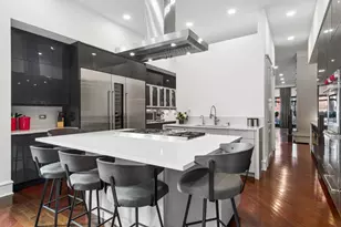 1939 N Bissell St, Chicago, IL 60614 - Photo 6