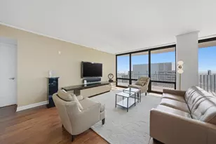 225 N Columbus Dr, Chicago, IL 60601 - Photo 6