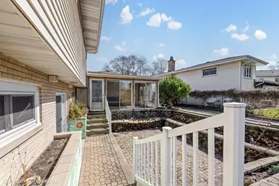 1454 Dayton Place, Des Plaines, IL 60018 - Photo 4