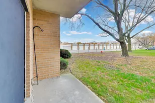 931 W Arquilla Dr, Glenwood, IL 60425 - Photo 16