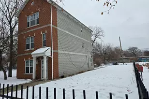 7047 S Lowe Ave, Chicago, IL 60621 - Photo 2