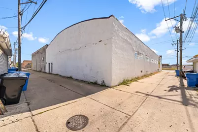 5944 W 65th Street, Chicago, IL 60638 - Photo 14