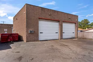 5944 W 65th St, Chicago, IL 60638 - Photo 4