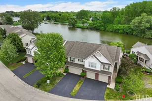 1167 N Oakwood Dr, Fox Lake, IL 60020 - Photo 2