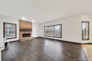 570 Larium Ln, Crystal Lake, IL 60012 - Photo 18