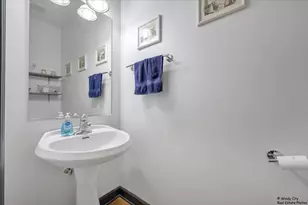 570 Larium Ln, Crystal Lake, IL 60012 - Photo 18