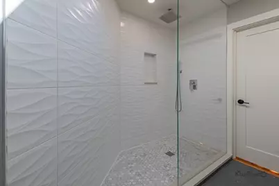 2921 N Seeley Avenue, Chicago, IL 60618 - Photo 16