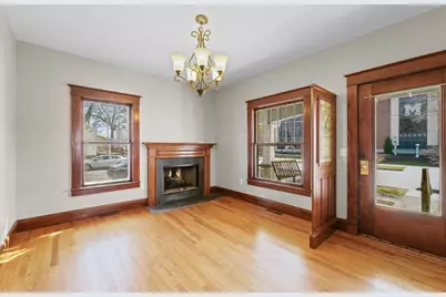 118 E William Street, Monticello, IL 61856 - Photo 4