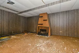 421 N Raynor Ave, Joliet, IL 60435 - Photo 16