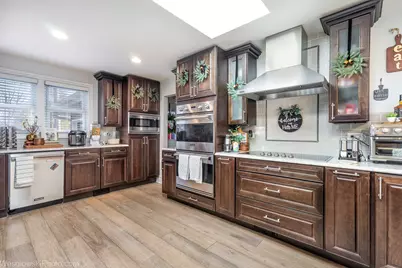 1825 E Euclid Avenue, Mount Prospect, IL 60056 - Photo 4