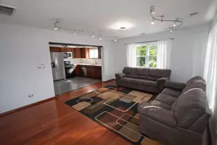 17115 Park Ave, Lansing, IL 60438 - Photo 2