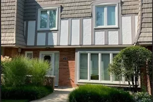 1475 Avignon Ct, Highland Park, IL 60035 - Photo 2