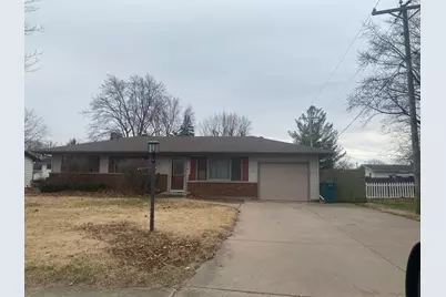 813 Oakley Avenue, Streator, IL 61364 - Photo 2