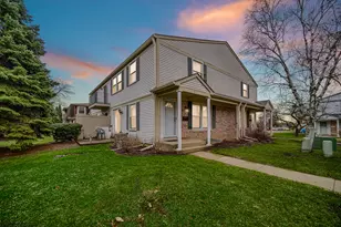 613 Shaw Ct, Schaumburg, IL 60194 - Photo 4