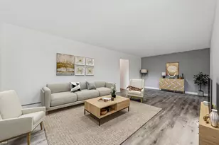 950 E Old Willow Rd, Prospect Heights, IL 60070 - Photo 2