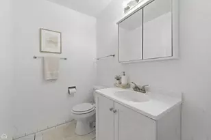 950 E Old Willow Rd, Prospect Heights, IL 60070 - Photo 14