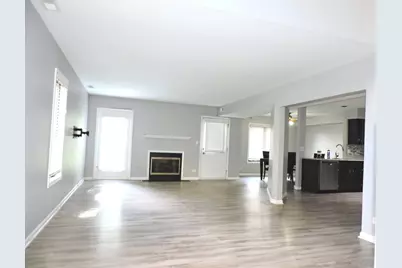 245 Carlisle Avenue, Westmont, IL 60559 - Photo 4