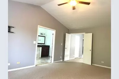 245 Carlisle Avenue, Westmont, IL 60559 - Photo 10